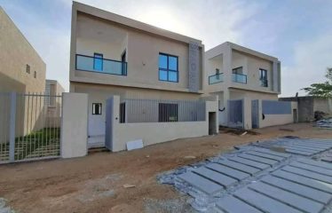 ABIDJAN BINGERVILLE  : Maison Duplex en vente