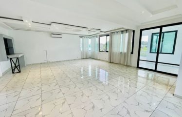 ABIDJAN COCODY : Villa duplex 10 pièces à louer