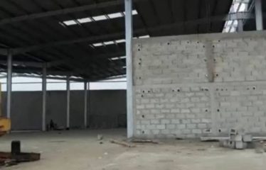 ABIDJAN PORT-BOUËT : Entrepôt à louer