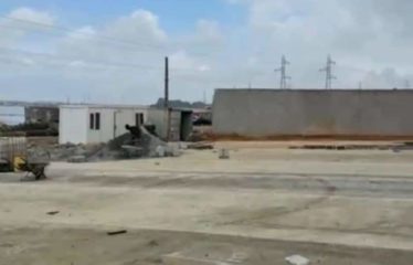 ABIDJAN PORT-BOUËT : Entrepôt à louer