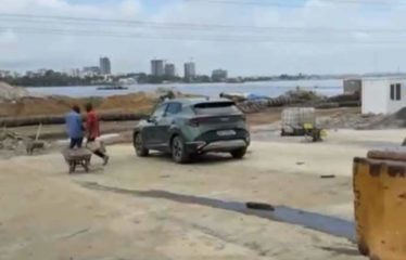 ABIDJAN PORT-BOUËT : Entrepôt à louer