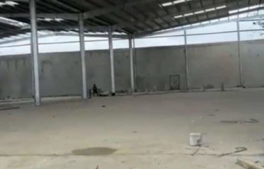 ABIDJAN PORT-BOUËT : Entrepôt à louer