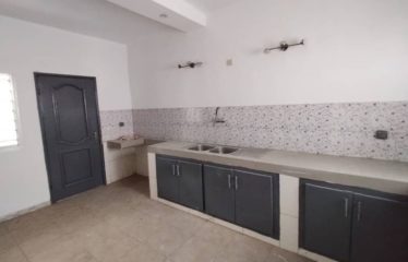 ABIDJAN COCODY : Location villa basse rénovée