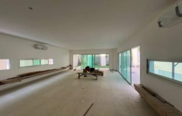 ABIDJAN COCODY : Location villa 6 pièces avec piscine