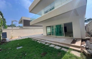 ABIDJAN COCODY : Location villa 6 pièces avec piscine