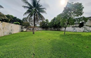 ABIDJAN COCODY : Location maison triplex avec grand jardin