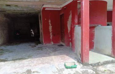 ABIDJAN COCODY : Vente duplex 7 pièces inachevée