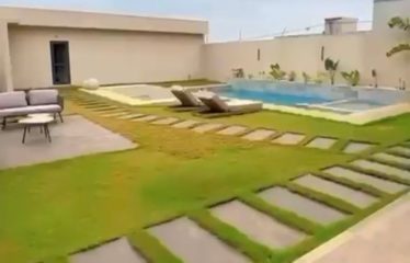 ABIDJAN BINGERVILLE : Belle villa de 6 pièces à vendre – Quartier calme