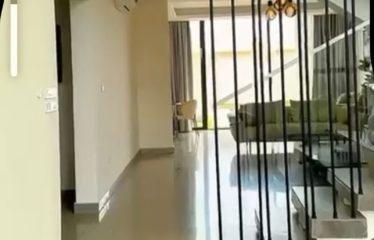 ABIDJAN BINGERVILLE : Belle villa de 6 pièces à vendre – Quartier calme