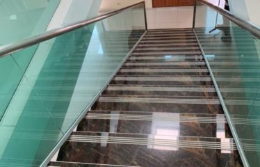 ABIDJAN COCODY : Villa duplex à louer – Riviera Palmeraie Cité Arc-en-Ciel