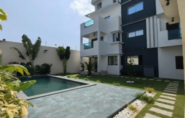 ABIDJAN COCODY : Vente villa triplex architecture moderne