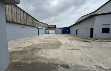 ABIDJAN KOUMASSI : Location d’un grand entrepôt 1200 m2