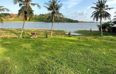 ABIDJAN COCODY : Terrain de 2 023 m² à la Riviera M’Badon