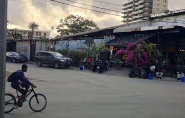 ABIDJAN MARCORY : Terrain de 4000 m2 à vendre avec ACD