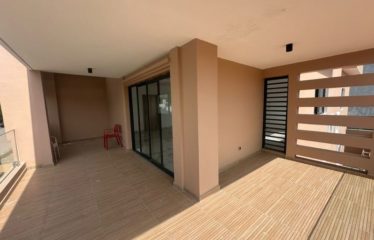 ABIDJAN COCODY : Villa duplex avec dépendance à louer