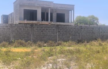 ASSINIE : Terrain 709 m2 – ACD