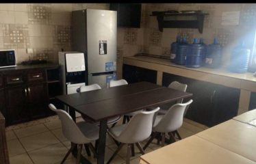 ABIDJAN COCODY :Vente Villa Triplex de 14 pièces – 2 Plateaux Vallon