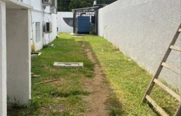 ABIDJAN COCODY :Vente Villa Triplex de 14 pièces – 2 Plateaux Vallon