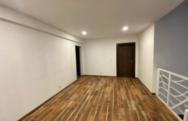 ABIDJAN COCODY : Villa duplex 6 pièces avec piscine à louer