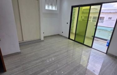 ABIDJAN COCODY : Villa triplex à vendre