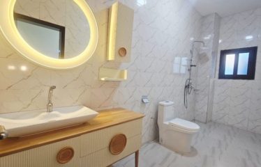 ABIDJAN COCODY: Triplex villa for sale