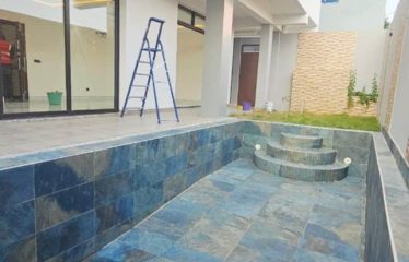 ABIDJAN COCODY: Triplex villa for sale