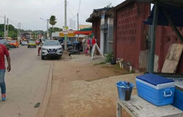 ABIDJAN COCODY: 800 m2 commercial plot for sale