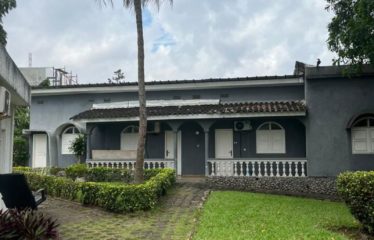 ABIDJAN COCODY : Villa duplex à vendre 6 pièces