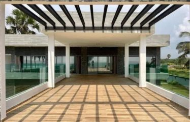 ASSINIE : Vente somptueuse villa duplex 11 pièces