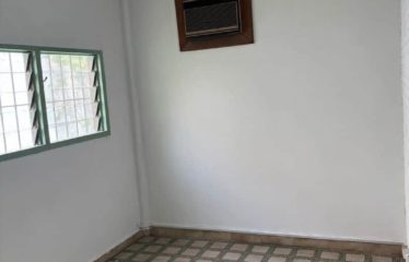 ABIDJAN COCODY : Villa basse 5 pièces à vendre – à rénover