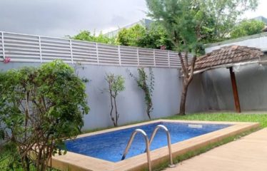 ABIDJAN COCODY : Location villa basse avec piscine