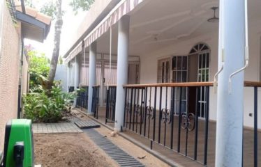 ABIDJAN COCODY : Location villa basse avec piscine