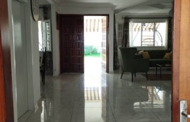 ABIDJAN COCODY : Location villa basse avec dépendance