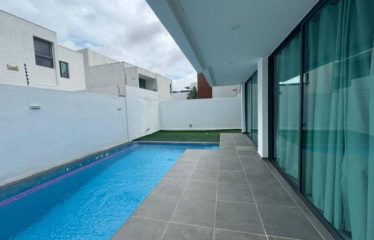 ABIDJAN COCODY : Location villa T5 meublée avec piscine