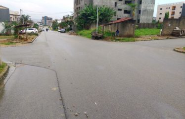 ABIDJAN COCODY : Terrain 1000 m2 à vendre – Riviera Abatta Résidentielle