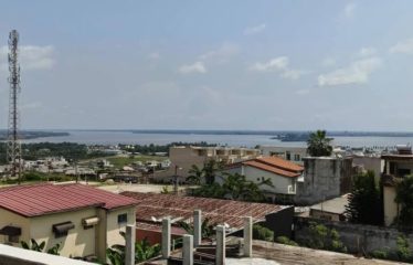 ABIDJAN COCODY : Vente villa triplex – Vue sur lagune