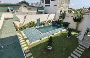 ABIDJAN COCODY : Vente villa triplex – Vue sur lagune