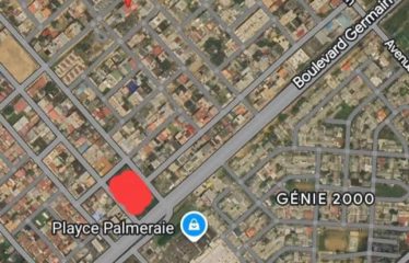 ABIDJAN COCODY : Vente terrain de 5940m2 en bordure du boulevard Mitterrand