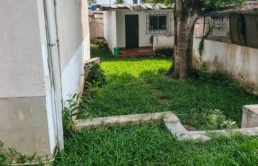 ABIDJAN COCODY : Location villa basse 8 pièces