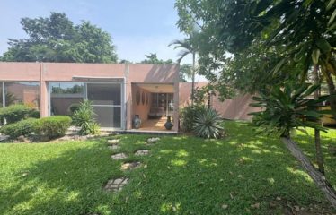 ABIDJAN COCODY : Location de Villa plein pied – Riviera golf