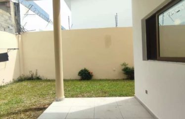 ABIDJAN COCODY : Maison duplex 8 pièces en location