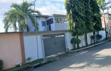 ABIDJAN COCODY : Vente d&rsquo;une belle villa duplex 7 pièces