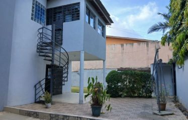 ABIDJAN COCODY : Vente d&rsquo;une belle villa duplex 7 pièces