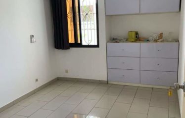 ABIDJAN COCODY : Location villa 5 pièces avec piscine