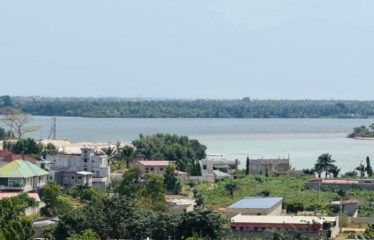 ABIDJAN BINGERVILLE : Vente villa duplex 5 pièces – Vue lagunaire