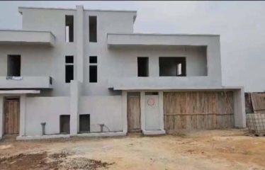 ABIDJAN BINGERVILLE : Vente villa duplex 5 pièces – Vue lagunaire