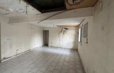 ABIDJAN COCODY : Vente de villa basse 4 pièces à rénover