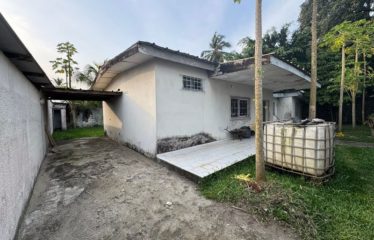 ABIDJAN COCODY : Vente de villa basse 4 pièces à rénover