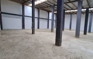 ABIDJAN COCODY : Location entrepôt couvert de 360m2