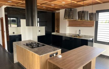 ABIDJAN BINGERVILLE : Vente maison triplex 7 pièces